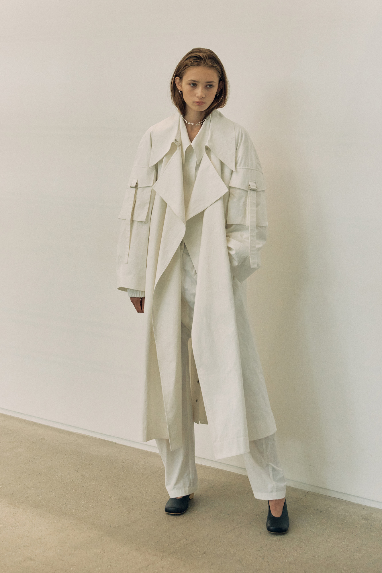 20SS SLEEVE POCKET TRENCH COAT - WHITE - LOW CLASSIC